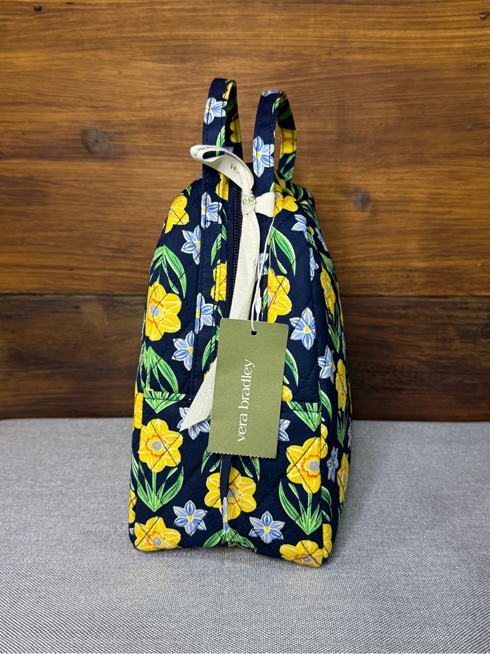 NWT Vera Bradley Daffodils Lunch Bag - Picture 2 of 6